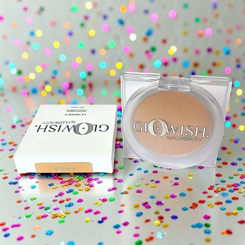 Glowish by Huda Beauty Luminous Pressed Powder in 05 Medium 0.35 Oz New in Box